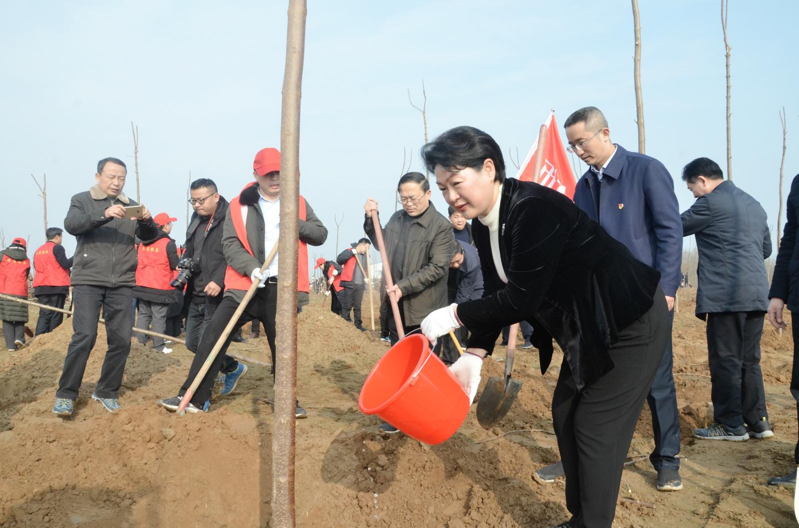 梁湾村民委员会最新动态报道